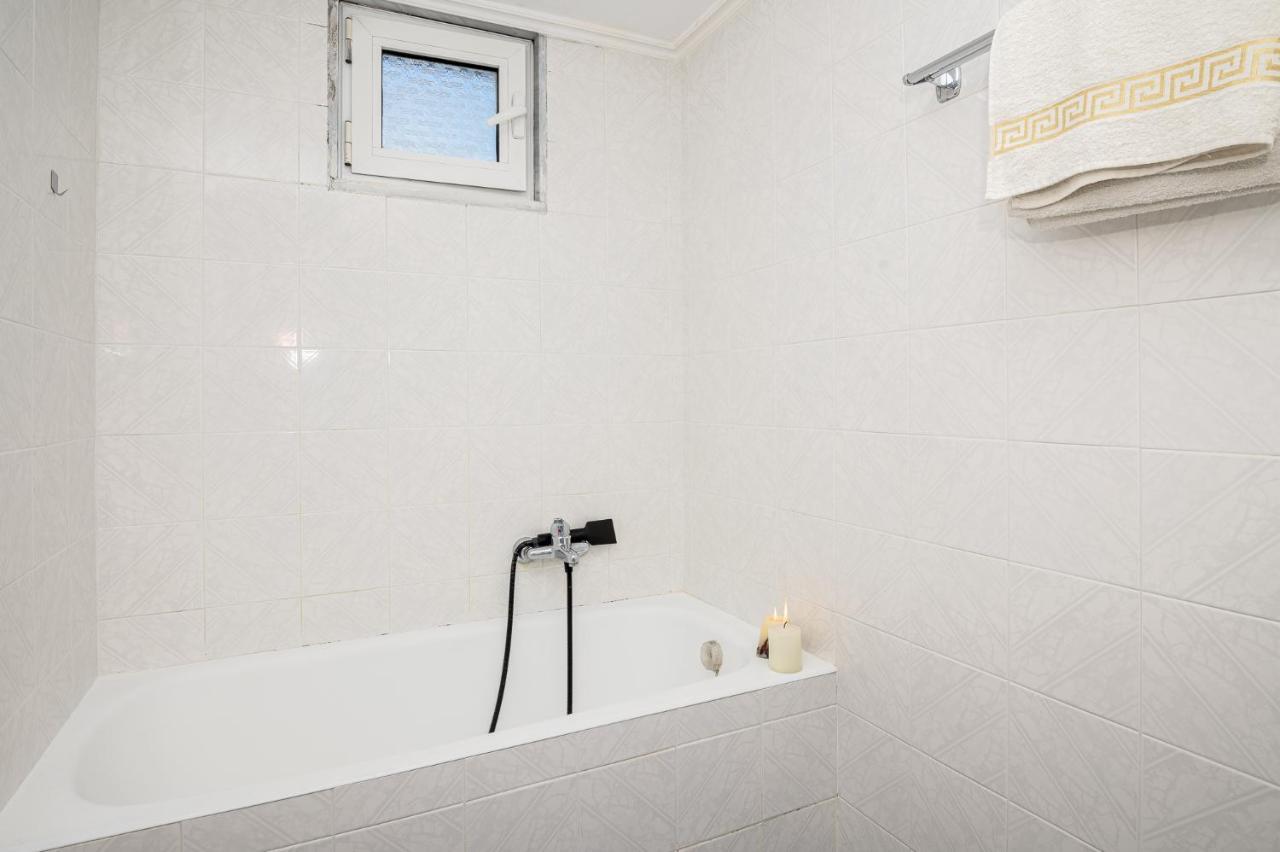 City Melody Apartment With Private Parking Alexandroupoli Exterior photo